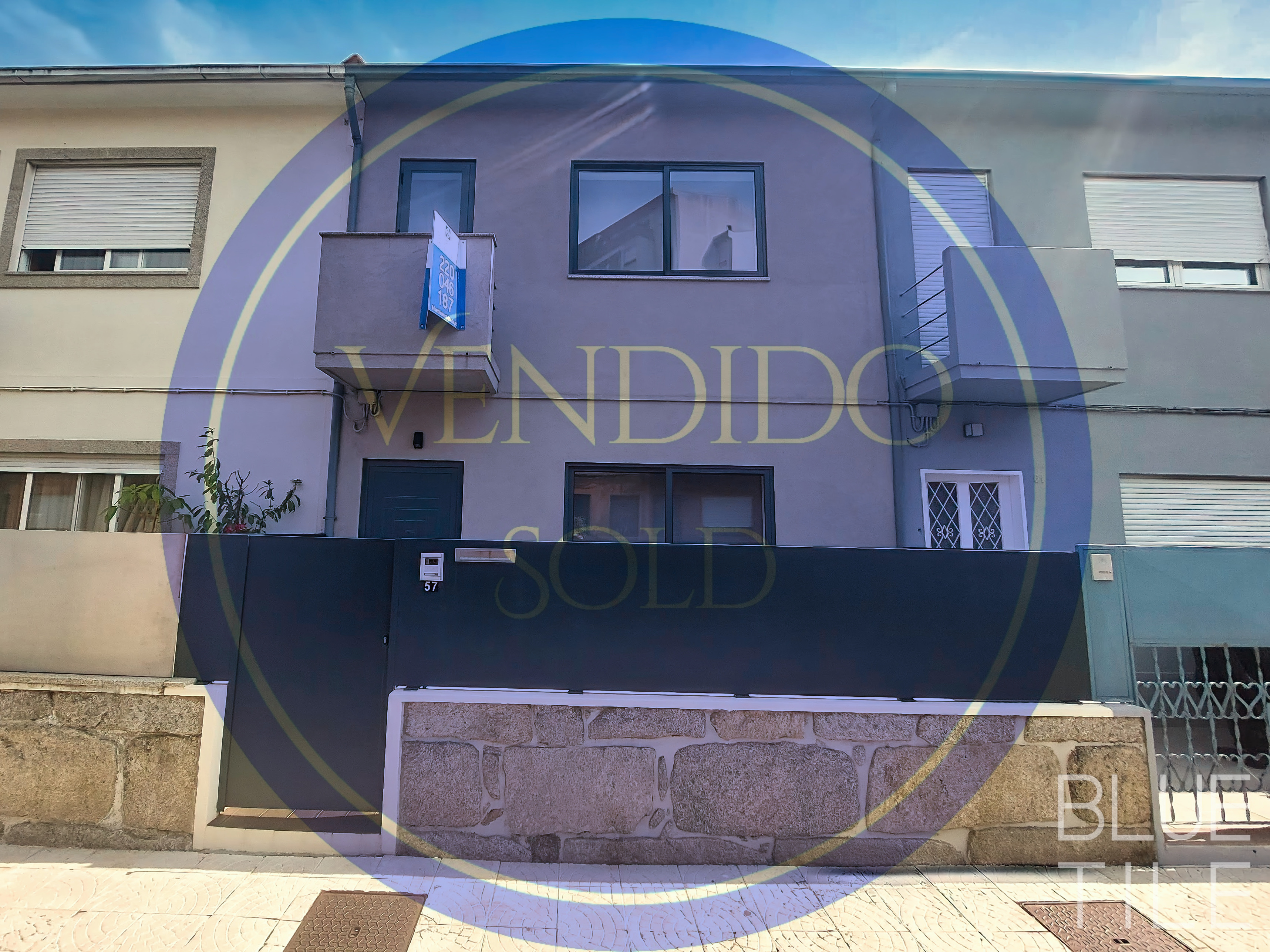 Moradia T2 renovada, com charme e design.