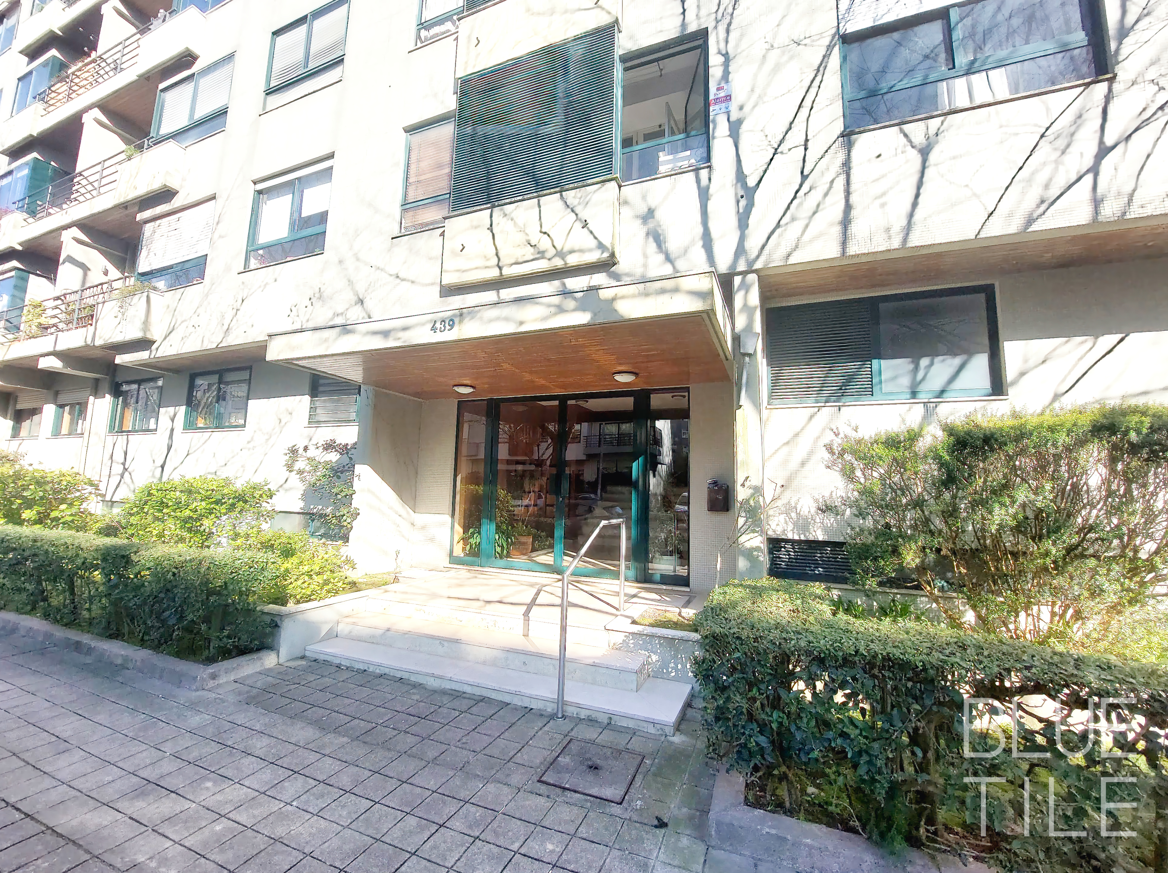 Furnished 1-Bedroom Apartment with Parking in Pinheiro Manso